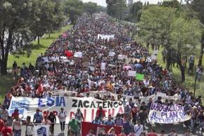 Students from the National Polytechnic Institute join in a mass march against neoliberal "reform"