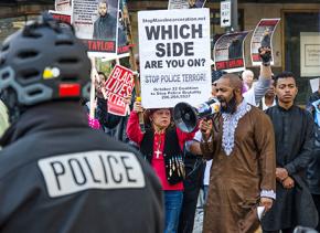 Seattle demonstrators demands justice for Che Taylor
