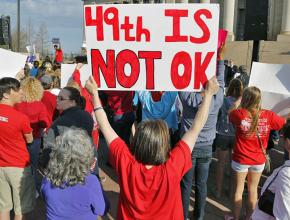 Oklahoma teachers rally for better conditions