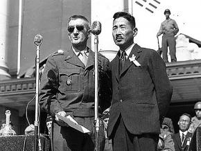 U.S. Gen. John Reed Hodge (left) speaks at the founding ceremony of the Republic of Korea